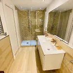 Apto De Diseno Centro Parking Calefaccion Aire Wifi Apartment